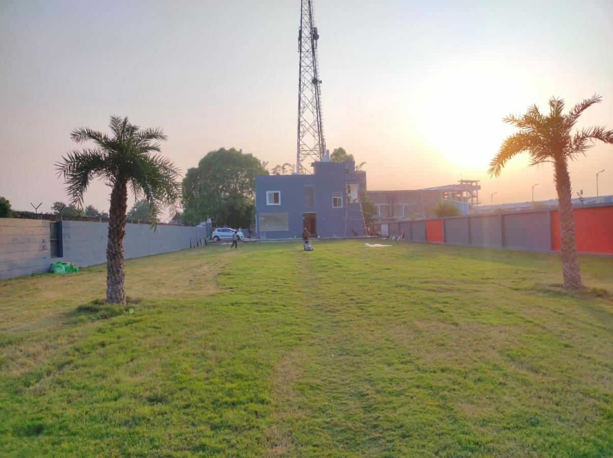 Hotel Manorama Inn Lucknow Exterior photo